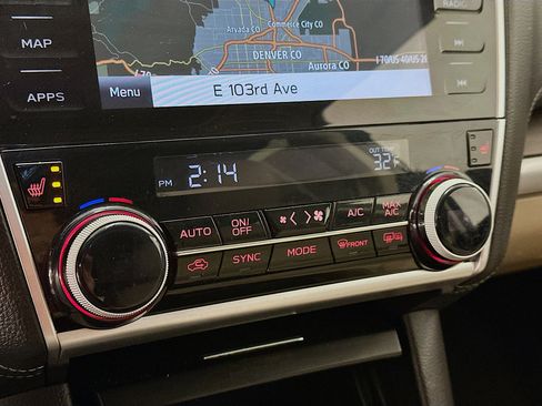 Used 2018 Subaru Outback 3.6R Limited image 24