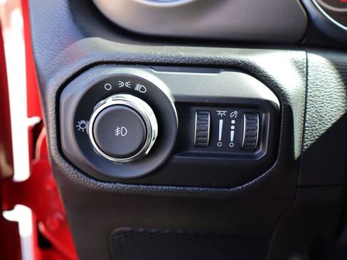 Used 2022 Jeep Wrangler Unlimited Sport image 15