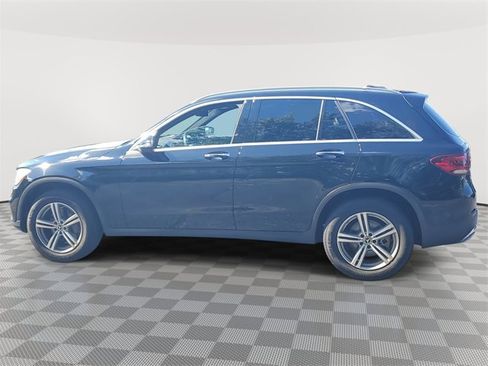 Used 2021 Mercedes-Benz GLC 300 4MATIC image 3