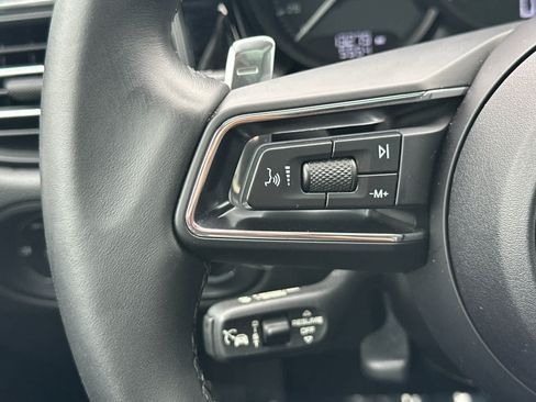Certified 2024 Porsche Macan AWD/4WD image 26