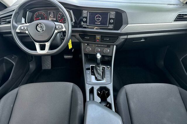 Used 2019 Volkswagen Jetta SE FWD image 13
