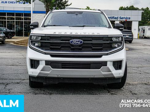 Used 2025 Ford Expedition Max Platinum AWD/4WD image 13