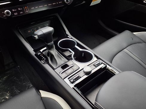 New 2026 Kia K5 GT-Line FWD image 9