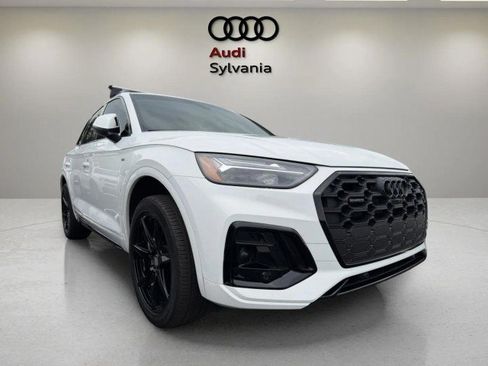 Certified 2024 Audi Q5 2.0T Premium Plus AWD/4WD image 1