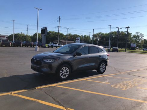 Used 2025 Ford Escape Active AWD/4WD image 4