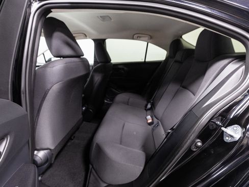 Certified 2025 Toyota Corolla LE image 5