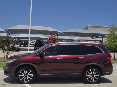 Used 2021 Honda Pilot Touring image 4