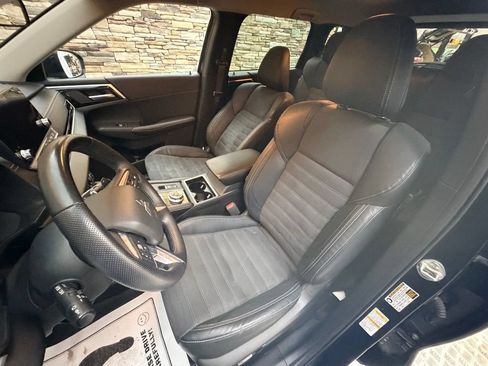 Used 2022 Mitsubishi Outlander SE AWD/4WD image 14