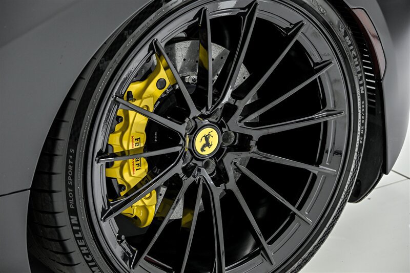 Used 2020 Ferrari F8 Tributo RWD image 23