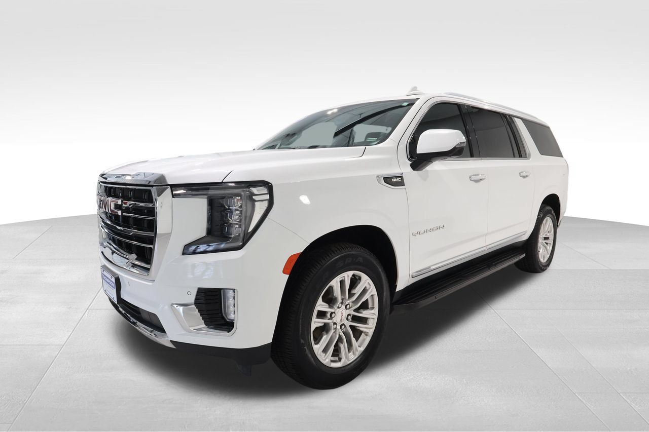 Used 2022 GMC Yukon XL SLT w/ SLT Premium Package AWD/4WD image 8