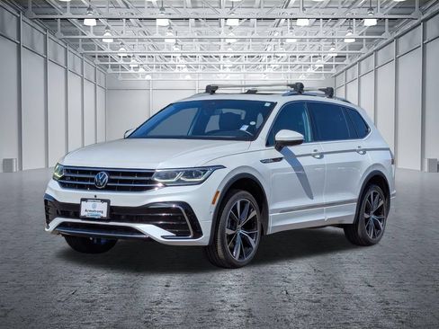 Used 2022 Volkswagen Tiguan SEL R-Line AWD/4WD image 9
