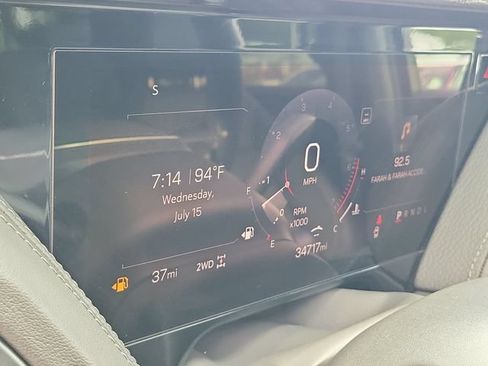 Used 2025 GMC Yukon XL Denali AWD/4WD image 28