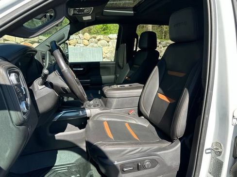 Used 2021 GMC Sierra 2500 AT4 w/ AT4 Premium Plus Package AWD/4WD image 12