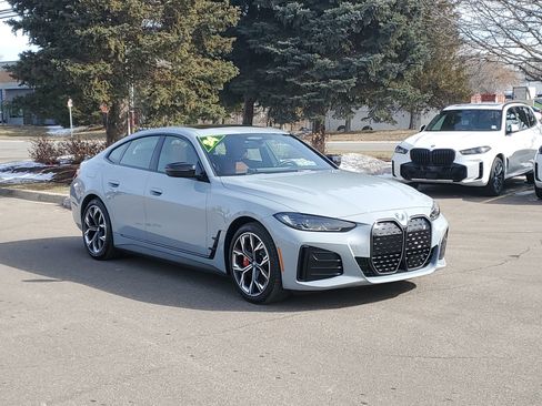 Used 2024 BMW i4 eDrive40 w/ M Sport Package image 4