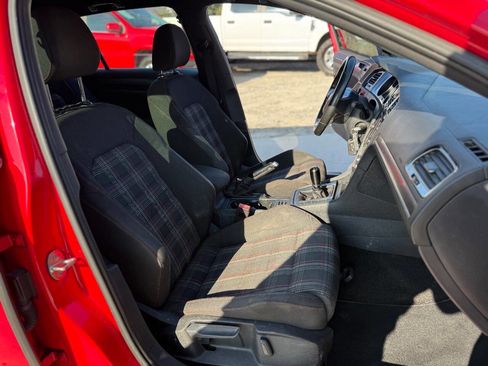 Used 2020 Volkswagen GTI S image 22