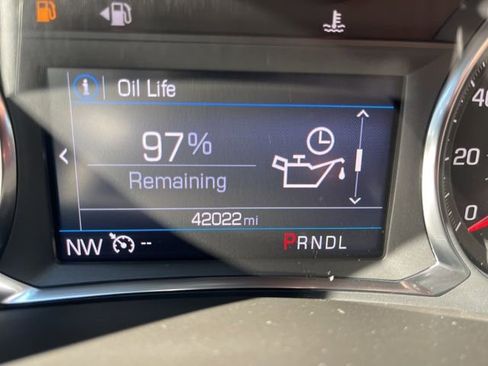 Used 2023 Chevrolet Equinox LT image 33