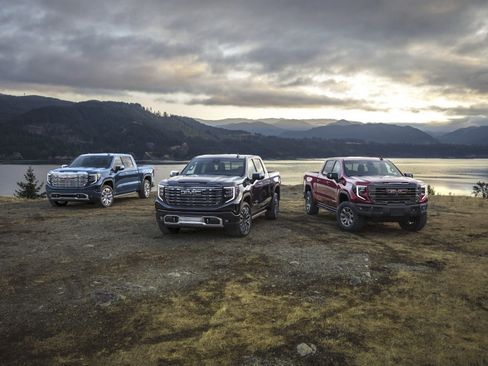 New 2026 GMC Sierra 1500 Denali Ultimate AWD/4WD image 2