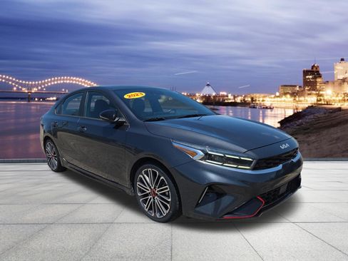 Used 2023 Kia Forte GT w/ GT2 Package FWD image 4
