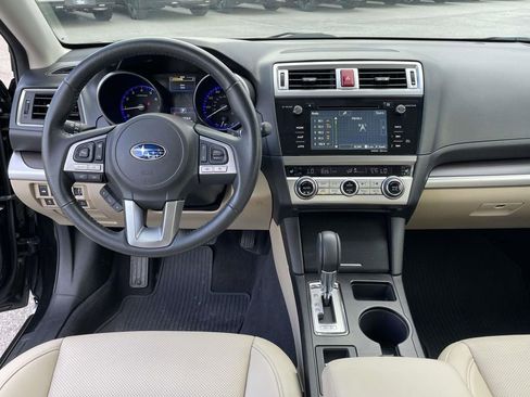 Used 2017 Subaru Legacy 2.5i Limited AWD/4WD image 4