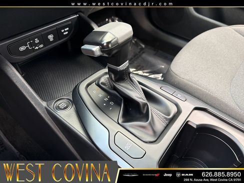 Used 2025 Kia K4 FWD image 12