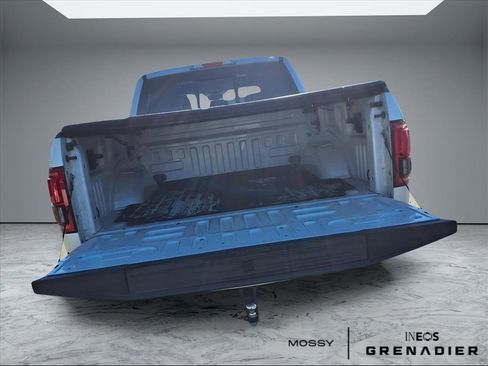 Used 2017 Ford F150 Lariat w/ Equipment Group 502A Luxury image 5