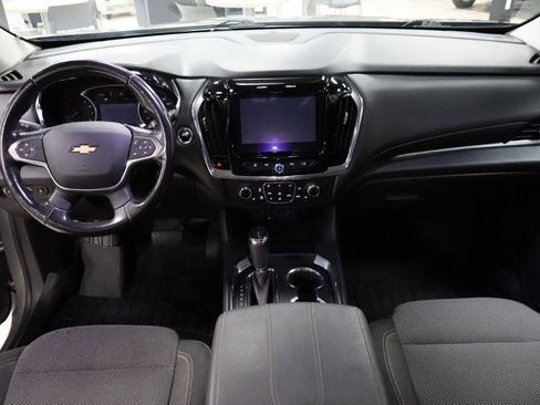 Used 2018 Chevrolet Traverse LT image 12