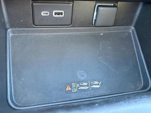 Used 2021 Chevrolet Tahoe LT image 14