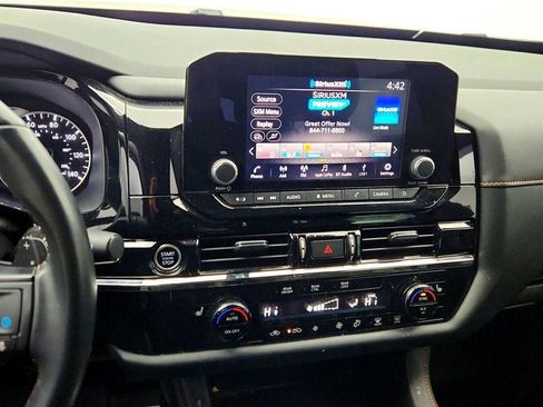 Used 2024 Nissan Pathfinder Rock Creek image 15