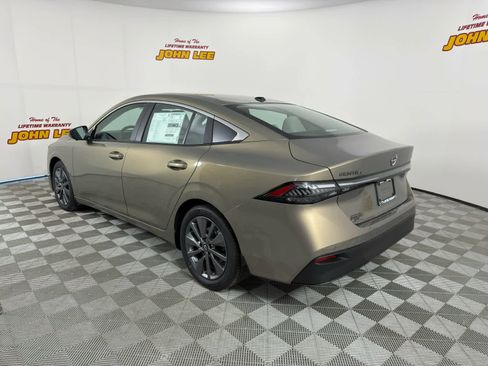 New 2026 Nissan Sentra SL w/ Floor Mat Package image 3