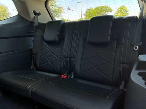 Used 2026 Volkswagen Atlas SE FWD image 13