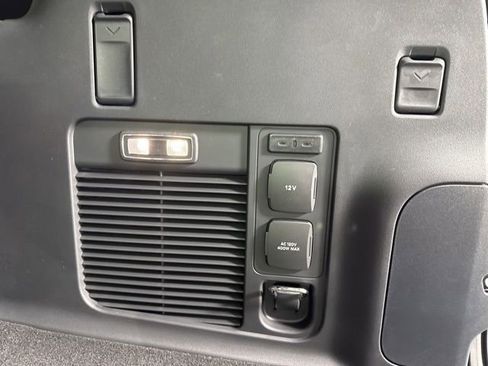 New 2025 Lincoln Navigator L Reserve w/ Jet Appearance Package image 30