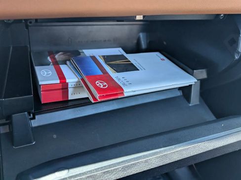 Used 2019 Toyota Tacoma SR5 image 19