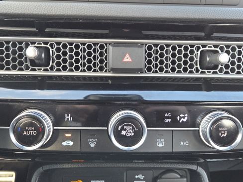 Used 2024 Honda Civic Sport image 28