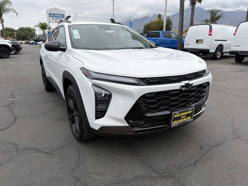 New 2026 Chevrolet Trax ACTIV w/ Driver Confidence Package image 2