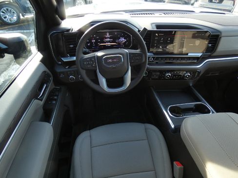 New 2026 GMC Sierra 2500 SLT w/ SLT Premium Package image 14