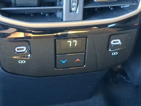 Used 2024 Lexus RX 350 Premium image 11