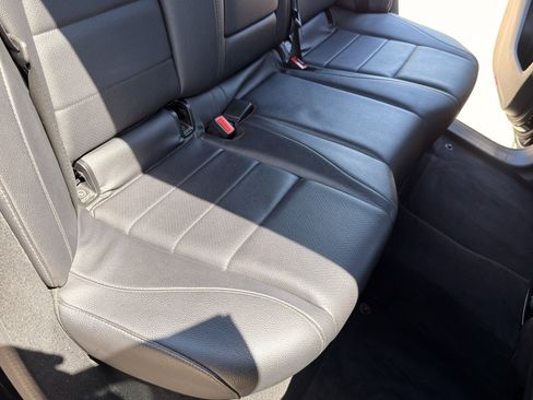 Used 2023 Mercedes-Benz GLE 450 4MATIC w/ Premium Package image 44