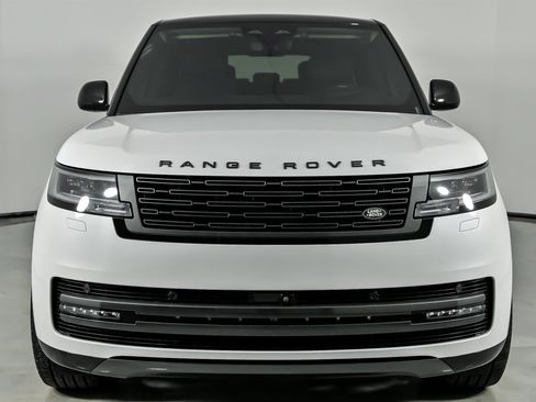 Used 2024 Land Rover Range Rover Long Wheelbase Autobiography image 5