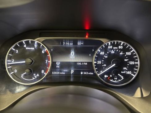 Used 2023 Nissan Rogue S AWD/4WD image 22