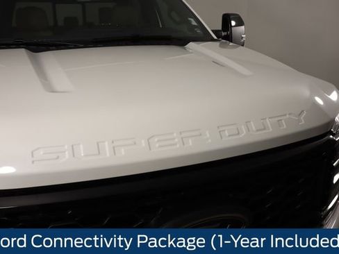 New 2026 Ford F350 Lariat w/ Black Appearance Package image 15