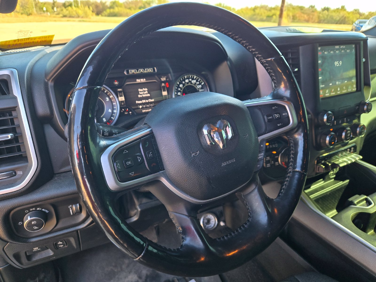 Used 2020 RAM 1500 Big Horn AWD/4WD image 10