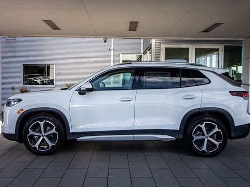 New 2026 Volkswagen Tiguan SE image 11