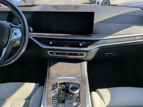 Certified 2024 BMW X7 xDrive40i image 34