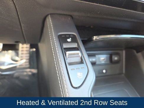 Used 2022 Kia Telluride SX w/ SX Prestige Package image 32