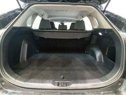 Used 2024 Toyota RAV4 XLE AWD/4WD image 31