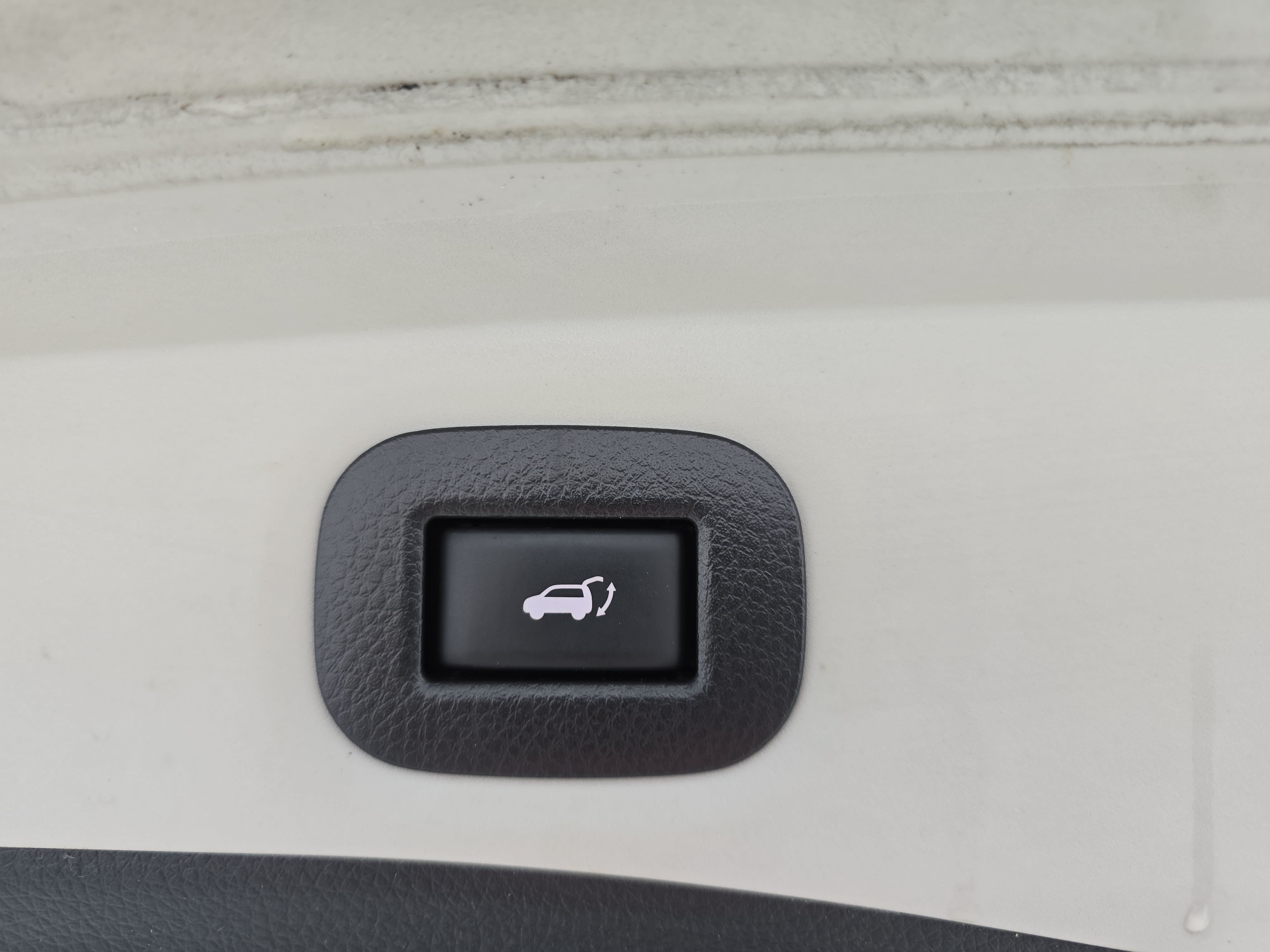 Used 2016 Nissan Rogue SV w/ SV Premium Package AWD/4WD image 13