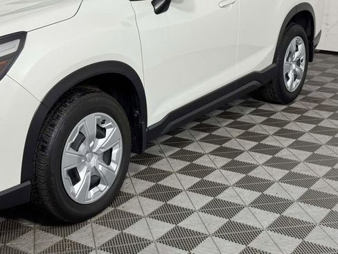 Used 2021 Subaru Forester AWD/4WD image 13