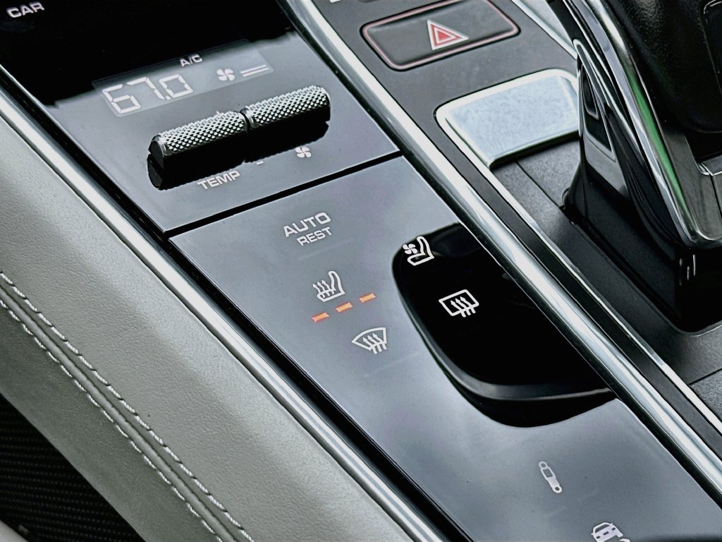 Certified 2022 Porsche Panamera 4S w/ Premium Package AWD/4WD image 23