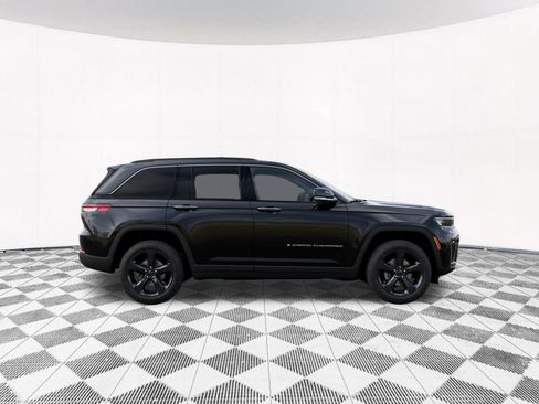 New 2026 Jeep Grand Cherokee Limited w/ Limited Altitude Package AWD/4WD image 30
