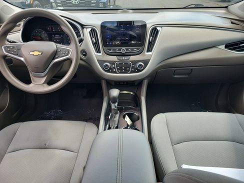 Used 2022 Chevrolet Malibu LT FWD image 9